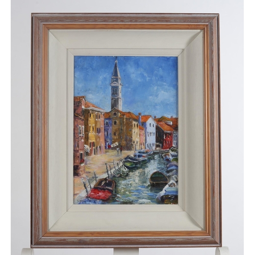 689 - WENDY O'DONOHOE 
Venetian Scene
Oil on canvas 
Signed lower left
34cm (h) x 24cm (w)