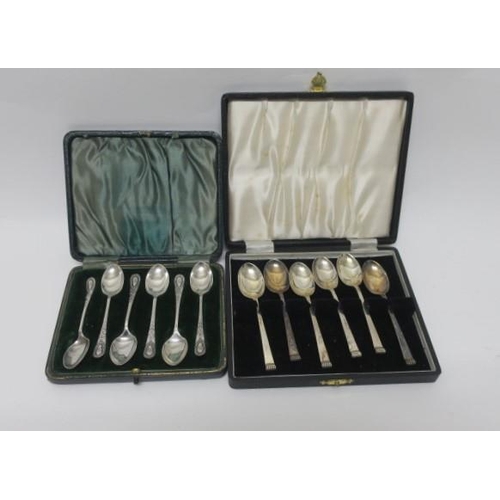 509 - SIX SILVER COFFEE BEAN SPOONS in case Sheffield 1964, six silver teaspoons in case Chester 1935