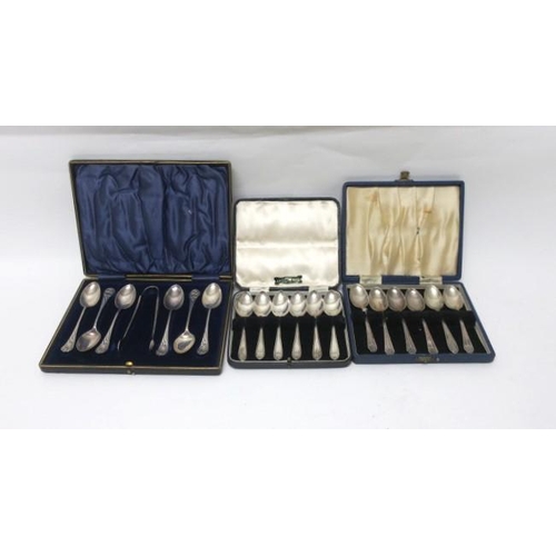 SIX SHEFFIELD SILVER SPOONS in case (5 + 1), six silver teaspoons and ...