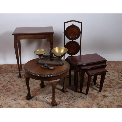 650 - A MISCELLANEOUS COLLECTION to include a nest of three tables, a vintage oak three tier folding cake ... 