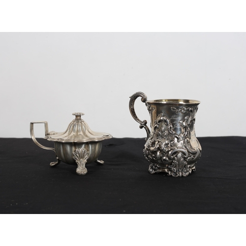 537 - AN EDWARDIAN SILVERED MUSTARD POT with liner London 1902, a Victorian silver christening mug 1879