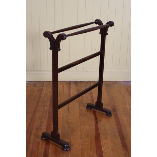 12 - A 19TH CENTURY MAHOGANY FOUR BAR TOWEL RAIL on platform base with pad feet 92cm (h) x 70cm (w) x 30c... 