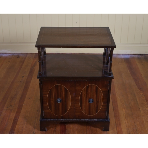 45 - A MAHOGANY AND SATINWOOD INLAID SIDE CABINET the square moulded top above an open compartment with c... 