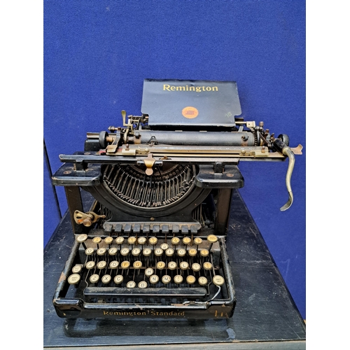 470 - A VINTAGE REMINGTON PORTABLE TYPEWRITER