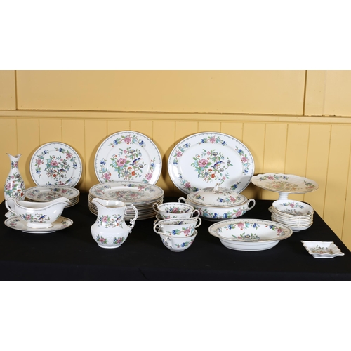 553 - A HUNDRED AND FORTY THREE PIECE AYNSLEY CHINA PEMBROKE PATTERN DINNER, TEA AND COFFEE SERVICE togeth... 