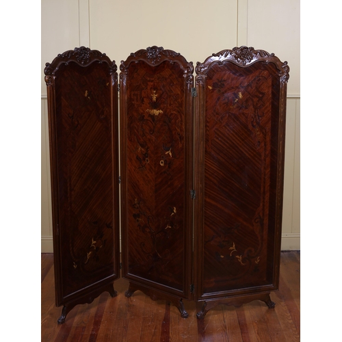 28 - A CONTINENTAL CARVED FRAME THREE FOLD SCREEN with kingwood and marquetry inlaid panels on splayed le... 