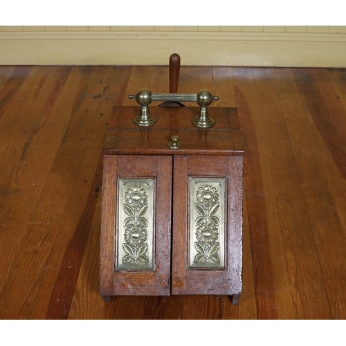 347 - A VINTAGE OAK AND BRASS HINGED FRONT FUEL BIN with brass carrying handle and zinc liner 39cm (h) x 3... 