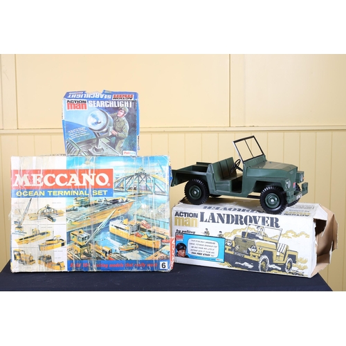 382 - A COLLECTION OF VINTAGE TIN PLATE TOYS to include a Tri-Ang Steam Engine, a Tri-Ang Horse Transporte... 