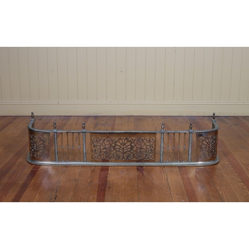 55 - A REGENCY BRASS FENDER the roped top rail above a pierced frieze on platform base 26cm (h) x 123cm (... 