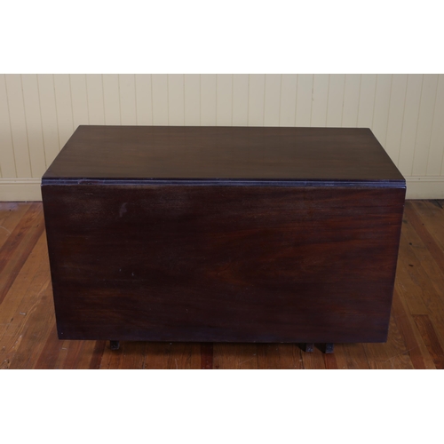 541 - A GEORGIAN MAHOGANY DROP LEAF TABLE the rectangular hinged top on square tapering legs 73cm (h) x 64... 