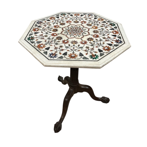 633 - A GEORGIAN ROSEWOOD AND MARBLE INLAID OCCASIONAL TABLE of octagonal outline the shaped marble top wi... 