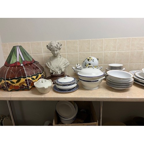 681 - A MISCELLANEOUS COLLECTION TO INCLUDE part dinner service, meat platters, wash jug and basins, a col... 