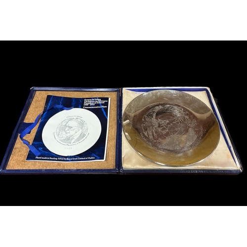 ÉAMON DE VALERA 1959-1973 A commemorative silver plate Dublin 1973 18 troy oz in original presentation box (AF)