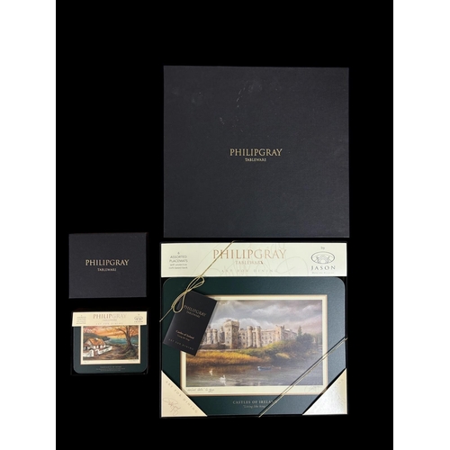 476 - A LARGE COLLECTION OF DECORATIVE HOMEWARE to include a pair of Royal Winton Grimwades 'Rosebud' wall... 