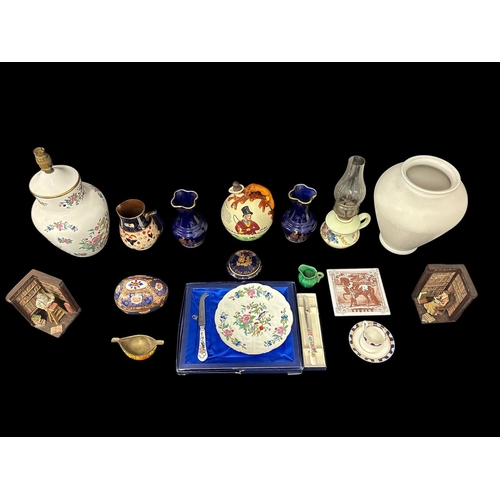 479 - A COLLECTION OF DECORATIVE ITEMS to include a matched pair of gilt cobalt blue Limoges vases and a s... 