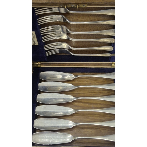 256 - A CASED SIX PLACE SETTING SET OF STERLING SILVER FISH CUTLERY Sheffield 1924 together with a pair of... 