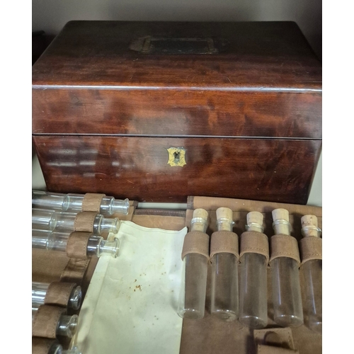 281 - A MIXED COLLECTION OF ANTIQUE MEDICAL AND APOTHECARY JARS, BOTTLES AND CASED SETS partially complete