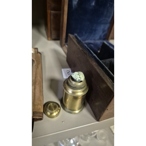 281 - A MIXED COLLECTION OF ANTIQUE MEDICAL AND APOTHECARY JARS, BOTTLES AND CASED SETS partially complete