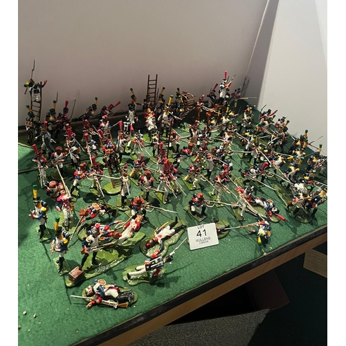 41 - MODEL SOLDIERS: Mainly riflemen, fallen soldiers, etc.