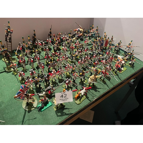 42 - MODEL SOLDIERS: Various regiments. Mainly riflemen to include fallen soldiers, etc.