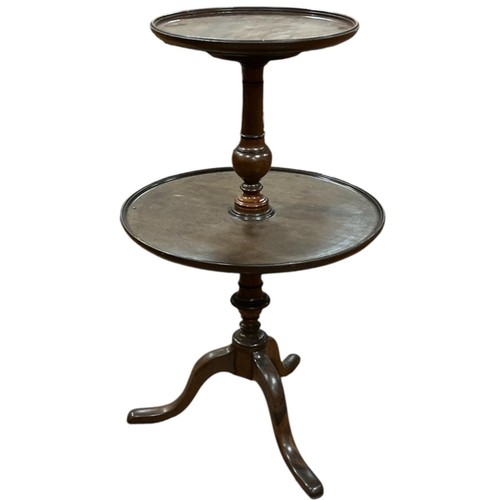 52 - AN EDWARDIAN SHERATON STYLE MAHOGANY AND SATINWOOD INLAID CRUTCH MIRROR the oval plate within a moul... 