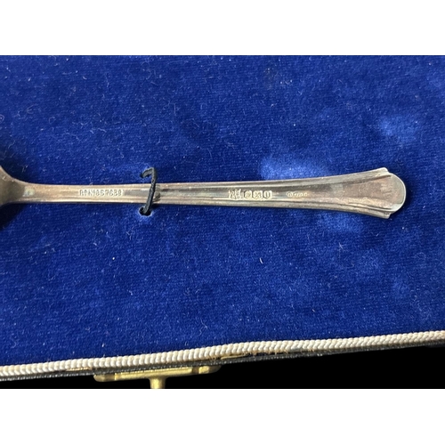 499 - A COLLECTION OF STERLING SILVER AND MISCELLANEOUS ITEMS to include four sterling silver cased pocket... 