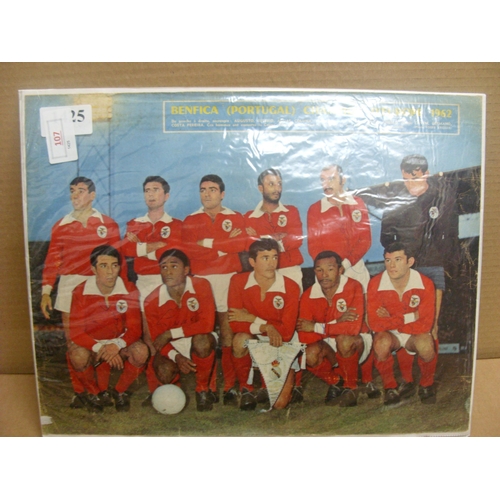 107 - BENFICA, 1962, Champions Of Europe, 34x26cm colour team group image, hand signed by: Cruz, Cavem, Ge... 