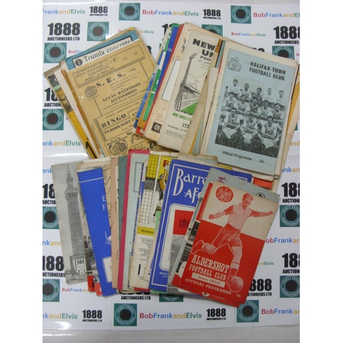 1180 - ONE PER CLUB PER SEASON, 1962/1963, a set of football programmes covering all Football League teams,... 