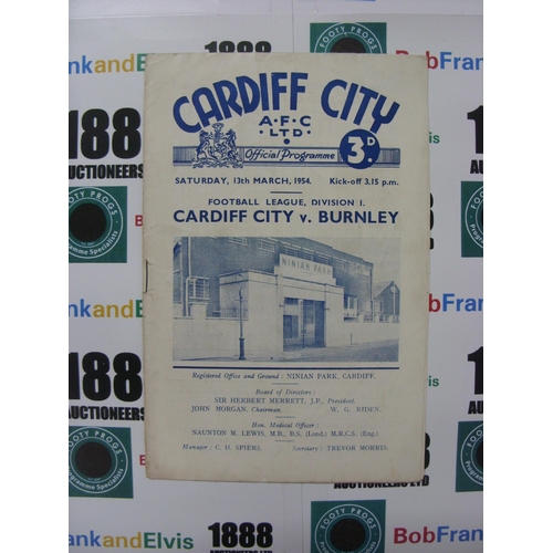 283 - CARDIFF CITY, 1953/1954, a football programme from the fixture versus Burnley, played on 13/03/1954 ... 