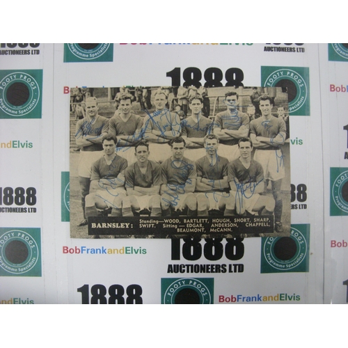 170 - BARNSLEY, 1957/1958, an autographed magazine team group picture, 10 signatures (17x11.5cm) - Wood, B... 