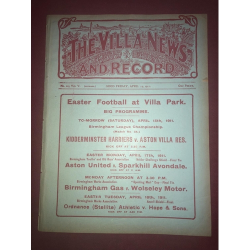 62 - ASTON VILLA, 1910/1911, a football programme from the fixture versus Sheffield United, played on 14/... 