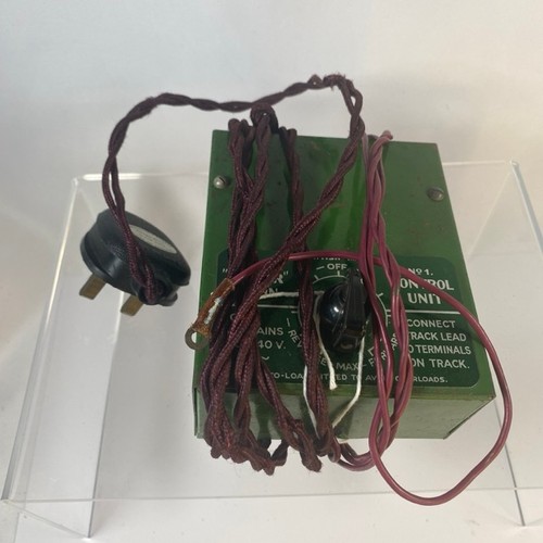 18 - Dublo mains control unit The 'Hugar' Train mains power & terminal connectors intact (not tested/not ... 