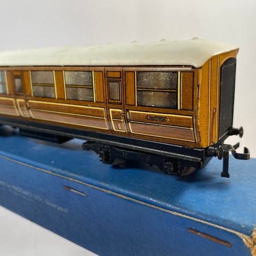 13 - Hornby Dublo Teak D1 Corridor coach LNER 1st/3rd and D1 Corridor coach LNER Brake/3rd 1950's boxes -... 