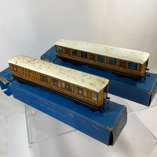 13 - Hornby Dublo Teak D1 Corridor coach LNER 1st/3rd and D1 Corridor coach LNER Brake/3rd 1950's boxes -... 