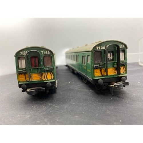 14 - A Hornby Dublo three rail No. 2250 EMU motor coach S.65326 and a trailer coach S.77511, finished in ... 