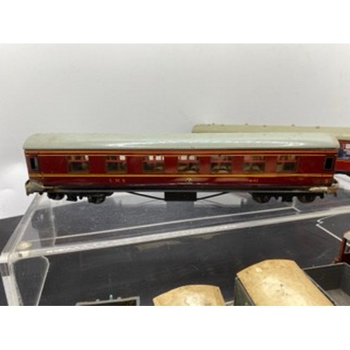 16 - A Mix of Vintage OO Model Railway, Includes 3-Rail Dublo Class 20 D8000 Bo-Bo Diesel plus... Three D... 