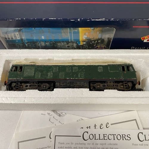 62 - Bachmann locomotive - 32-429 Class 24 Diesel BR Green D5011 - Box indicates DCC fitted Code 8 not te... 