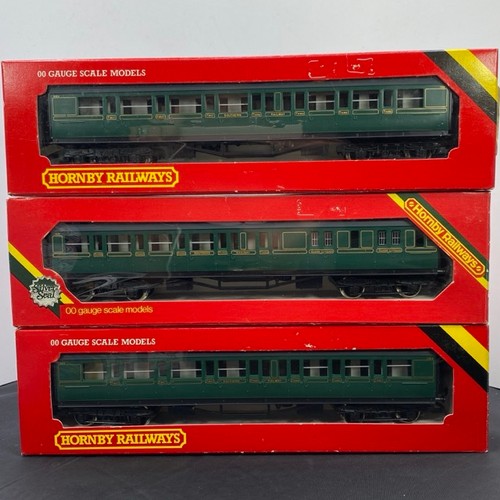 26 - Hornby R431 Southern Railway Green Coach Composite (2) R432 Southern Railway Coach Brake Guard/Lugga... 