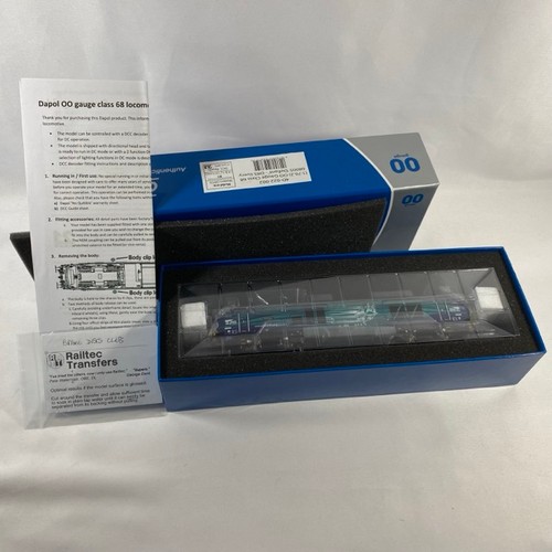 44 - Dapol OO gauge CLASS 68 DIESEL ELECTRIC LOCOMOTIVE, 68005 'Defiant' DRS Livery, 4D-022-002, appears ... 