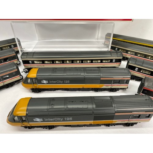 153 - 2 Hornby Intercity 125 locomotives with dummy cars, plus six more coaches. OO gauge. Two each of Loc... 