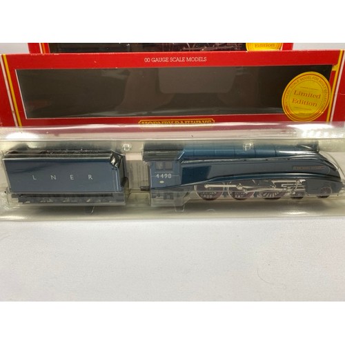 139 - Three Hornby Railways Limited Editions 'City of Lichfield' 'Sir Nigel Gresley' 'Tennyson' 