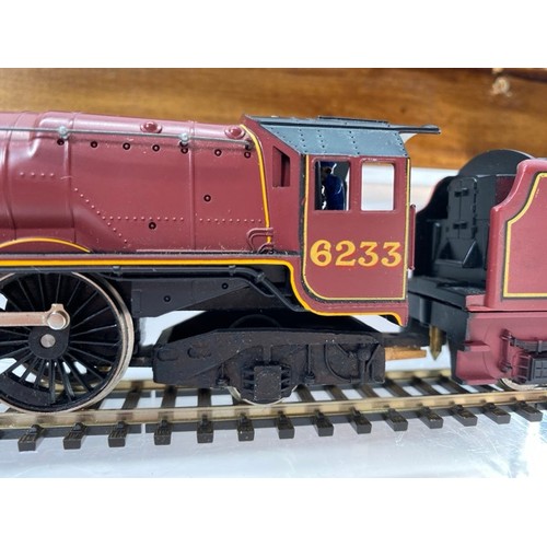 140 - Hornby LMS 8P Coronation 4-6-2 (Maroon) 