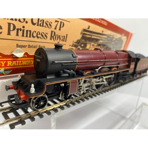 143 - Hornby R050 LMS Class 7P 4-6-2 The Princess Royal loco with Driver OO gauge
Tested Runner - Loco Goo... 