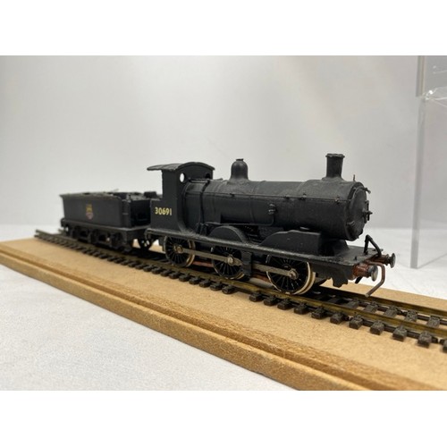 146 - White Metal Kit Model Class 700 0-6-0 on plinth in case, No.30691 painted British railway Black, Unm... 