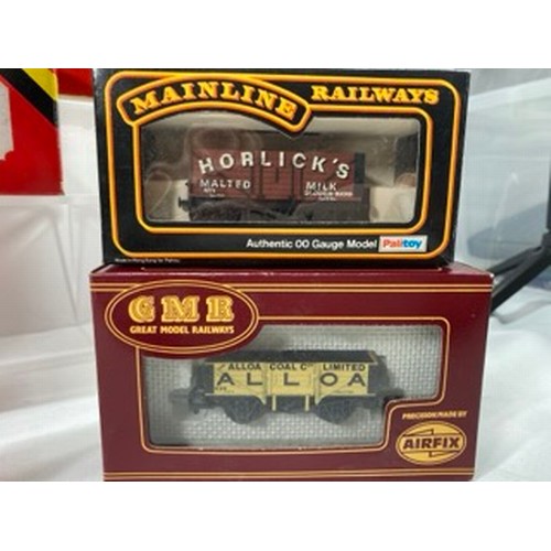 160 - Hornby 'Jinty' Loco with Two Red and Custard Yellow Mk1 Coaches and Ten Private Owner Wagons, Hornby... 