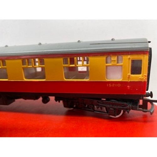 160 - Hornby 'Jinty' Loco with Two Red and Custard Yellow Mk1 Coaches and Ten Private Owner Wagons, Hornby... 