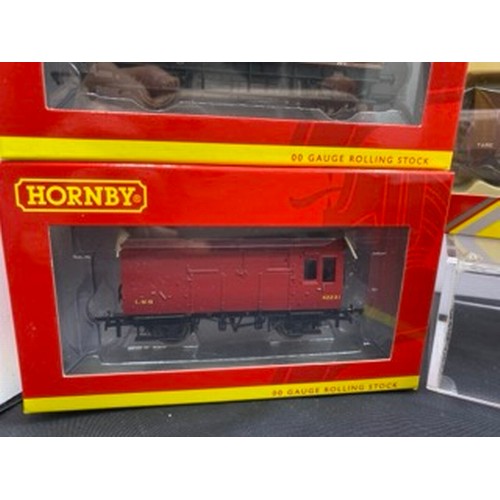 120 - 10 Hornby OO gauge Wagons LMS Livery, Wagons and Boxes appear as new, includes Hornby R6821 Appleby ... 