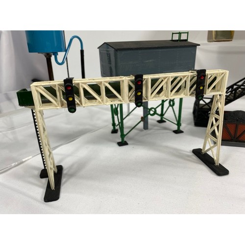 178 - Nine Scenic OO gauge Model Railway items, includes Footbridges (2), Water Tower, Signal Gantry, Horn... 