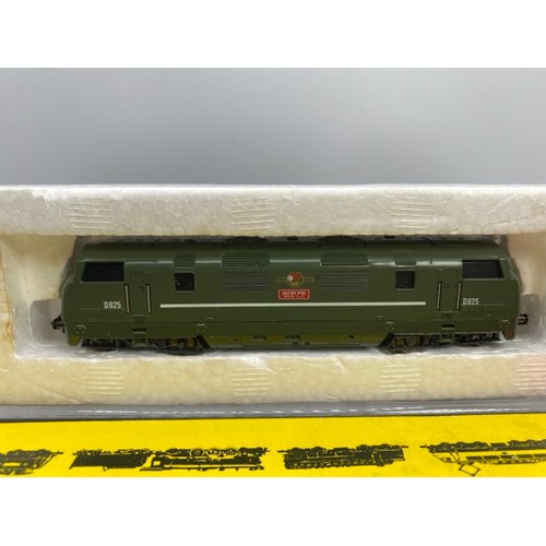 237 - Hornby Minitrix N gauge N 206 Intrepid Warship Class 42 BR #D825, instructions, Bi-directional Light... 