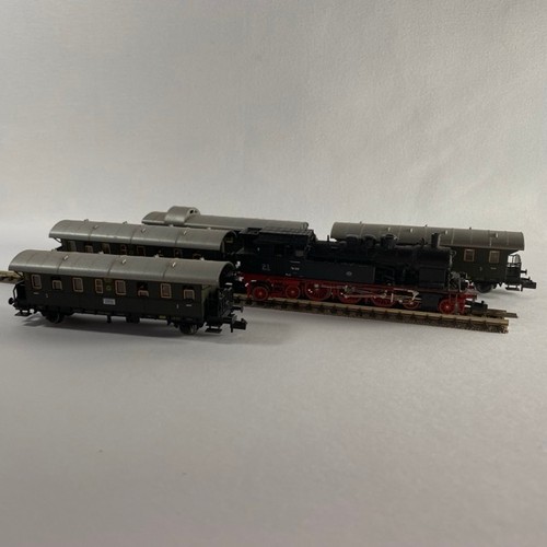 277 - Fleischmann DB 78 510 4-6-4 Steam locomotive DCC with four Fleischmann complimenting coaches, one wi... 